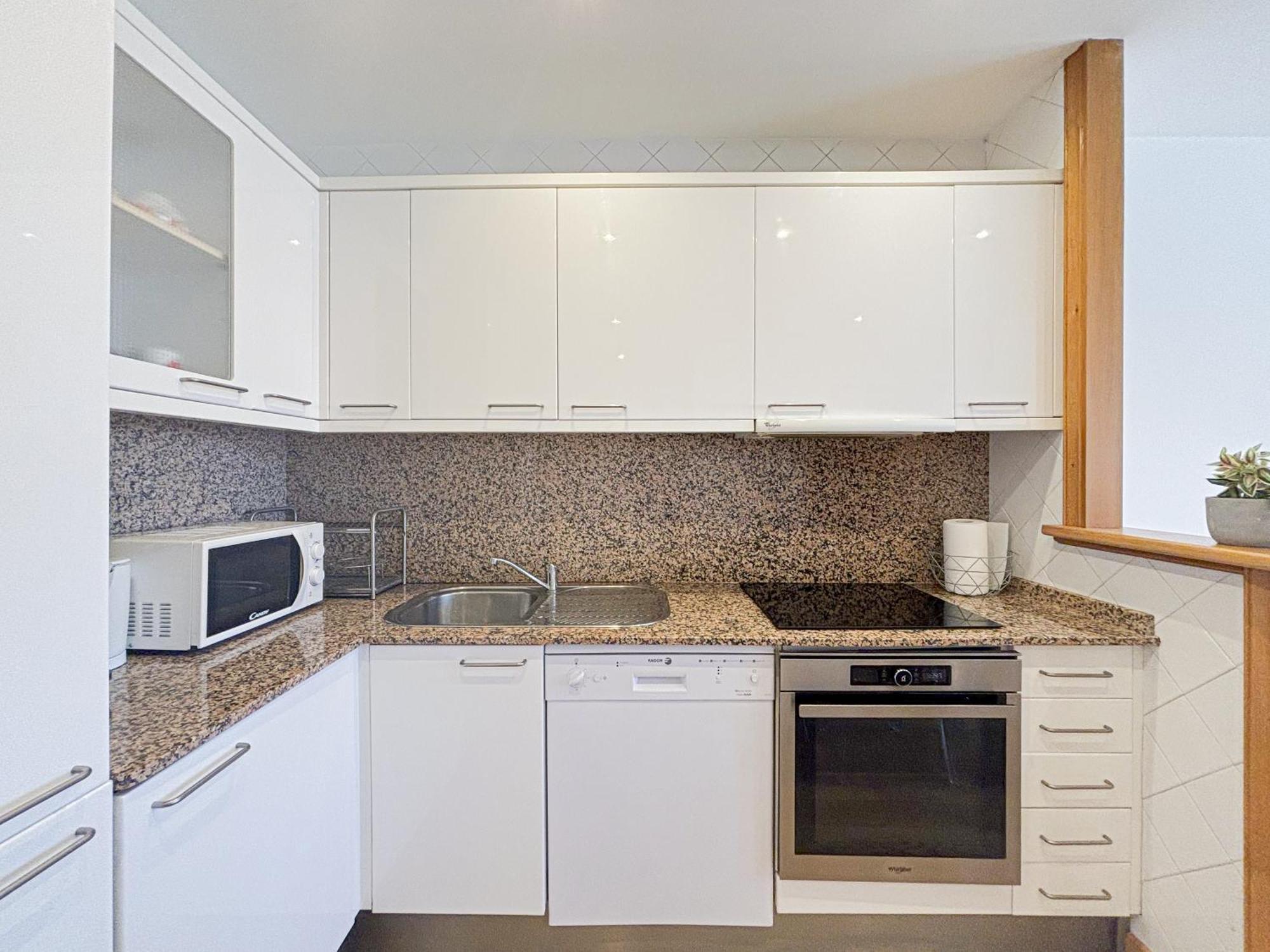 Zara - Wifi, Ac, 4 Pers Appartement